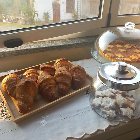Bed and Breakfast Il Cortile Di Greta Лу Экстерьер фото