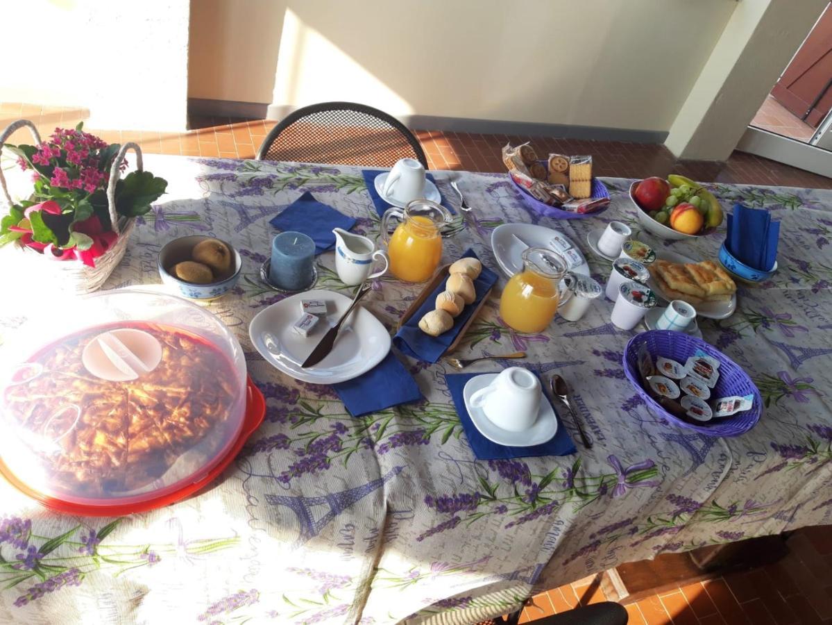 Bed and Breakfast Il Cortile Di Greta Лу Экстерьер фото